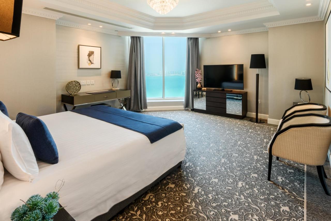 Centara West Bay & Residences Hotel 5*