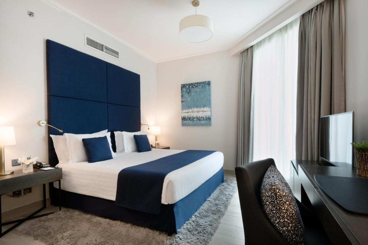 Centara West Bay & Residences