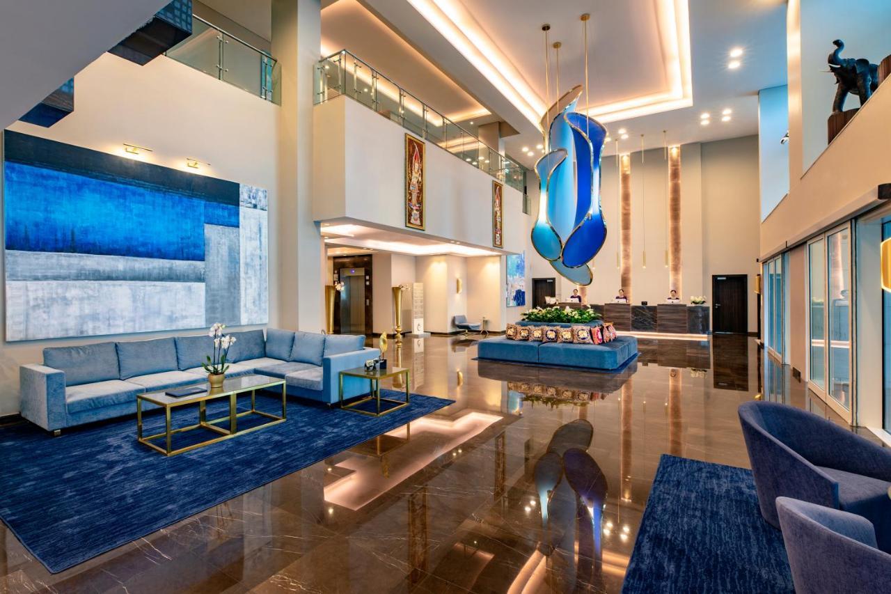 Centara West Bay & Residences Hotel 5*