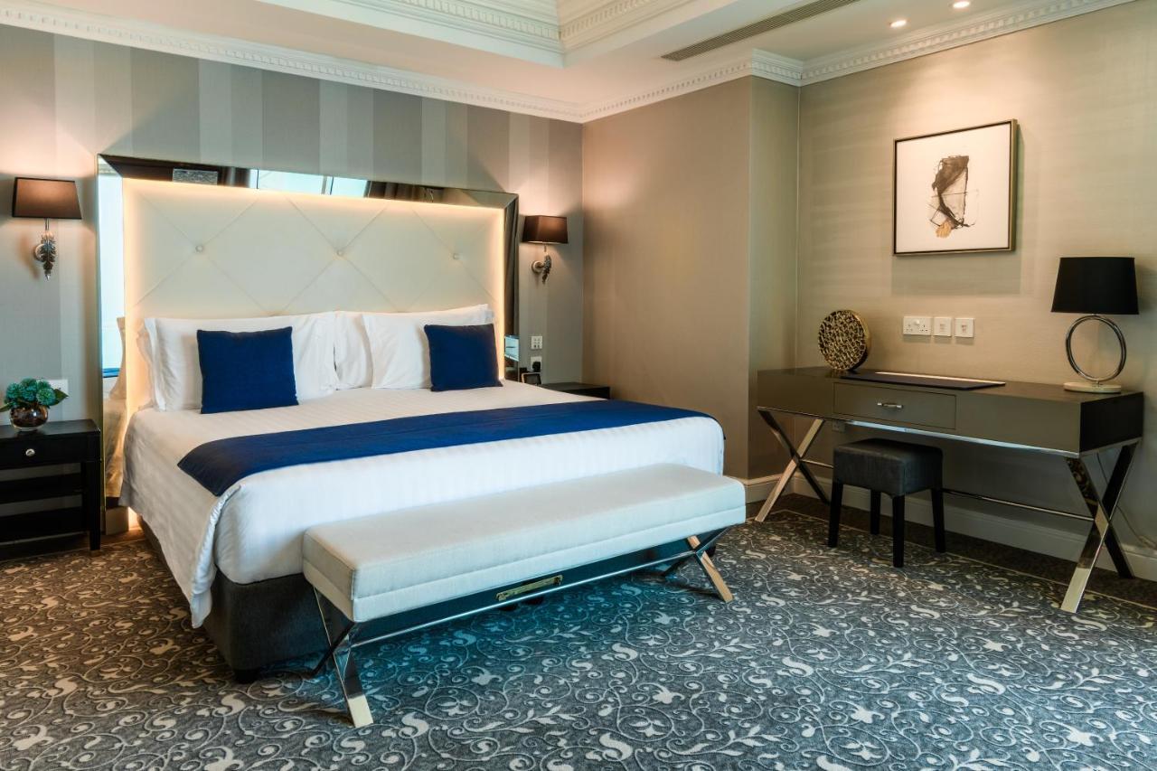 Centara West Bay & Residences 5* Doha
