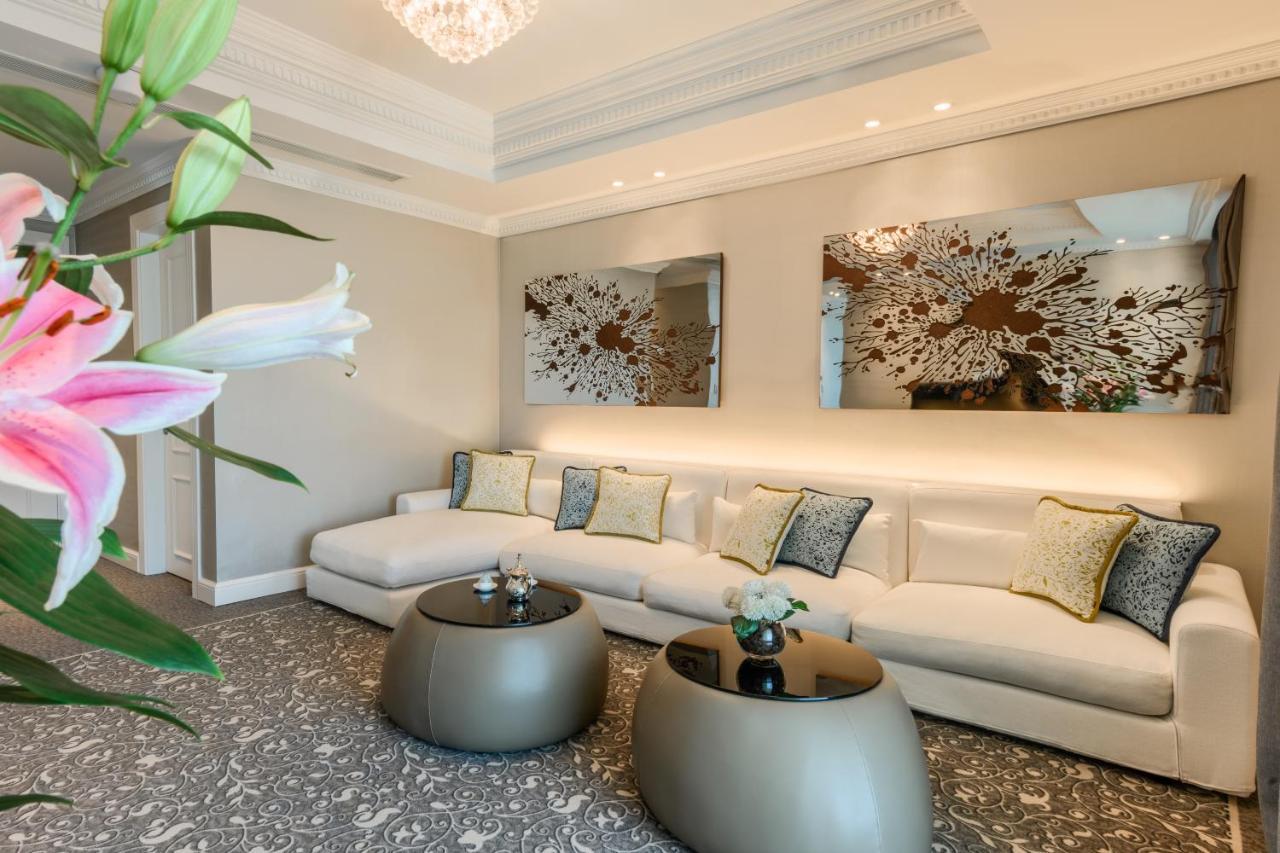 Hotel Centara West Bay & Residences 5*